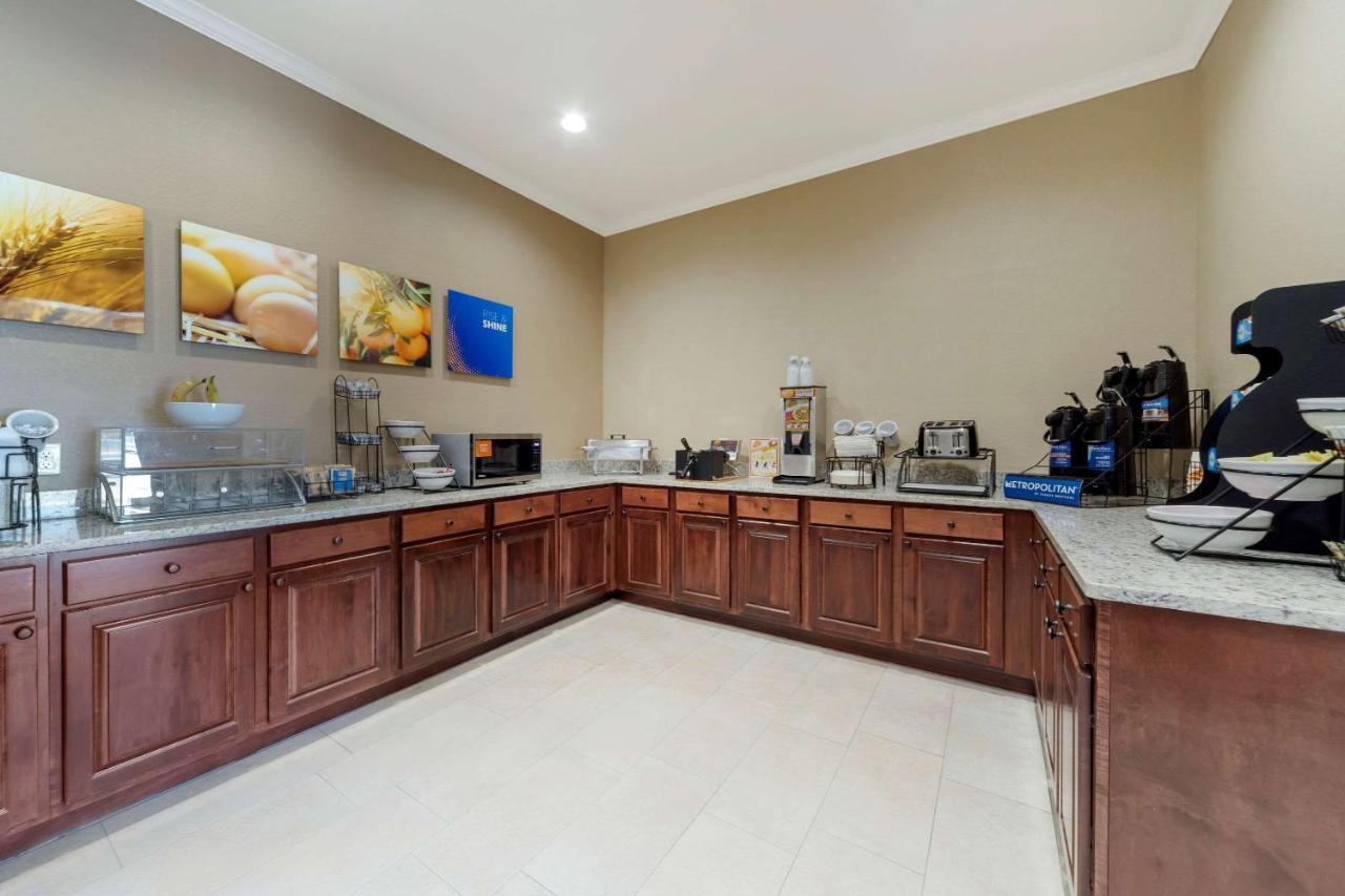 Comfort Inn & Suites Harrah Choctaw ภายนอก รูปภาพ