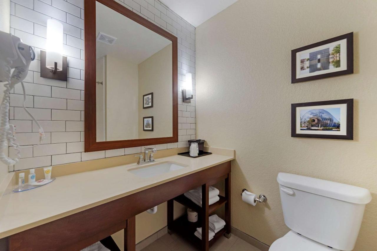 Comfort Inn & Suites Harrah Choctaw ภายนอก รูปภาพ